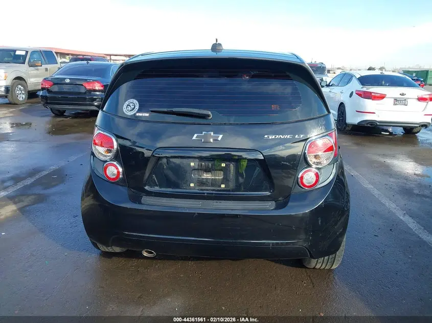 2016 CHEVROLET SONIC LT AUTO
