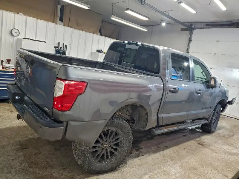 2018 NISSAN TITAN SV  