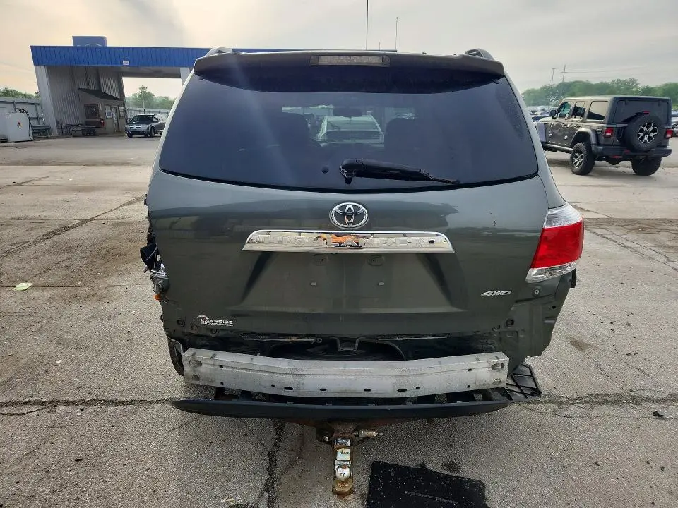 2012 TOYOTA HIGHLANDER BASE  