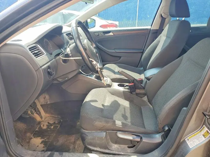 2013 VOLKSWAGEN JETTA BASE  