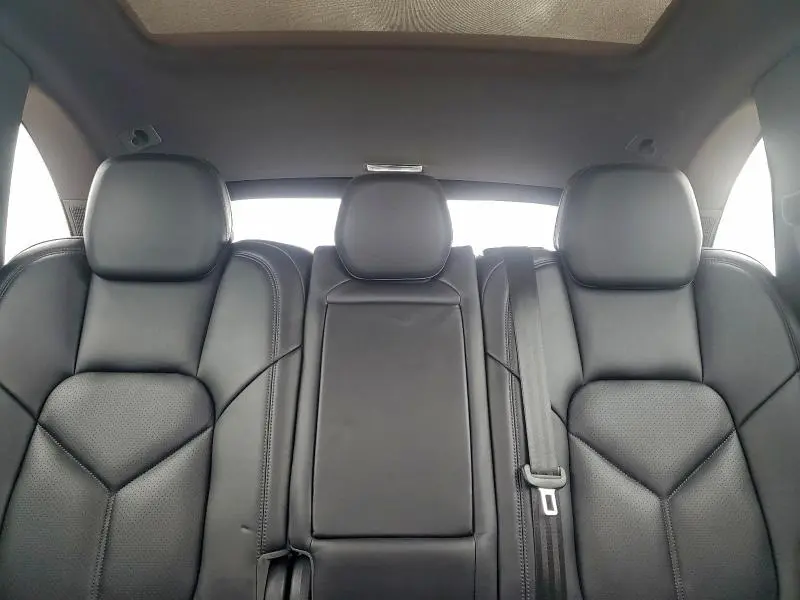 2018 PORSCHE CAYENNE   