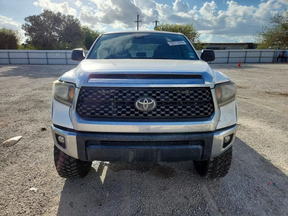 2020 TOYOTA TUNDRA SR5  