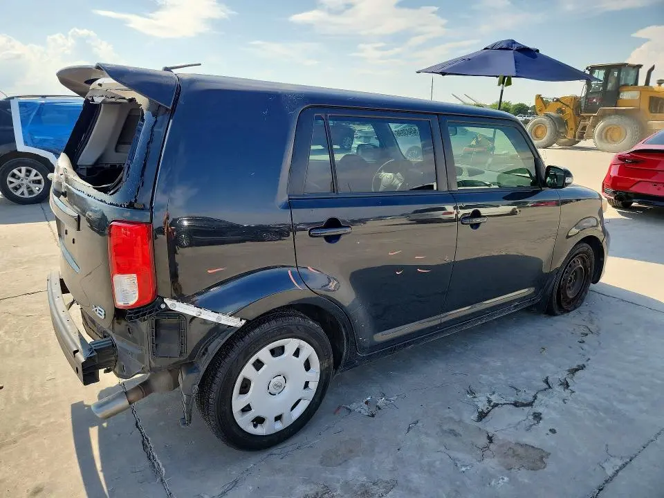 2015 SCION XB BASE  