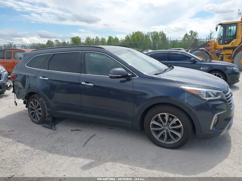 2018 HYUNDAI SANTA FE SE