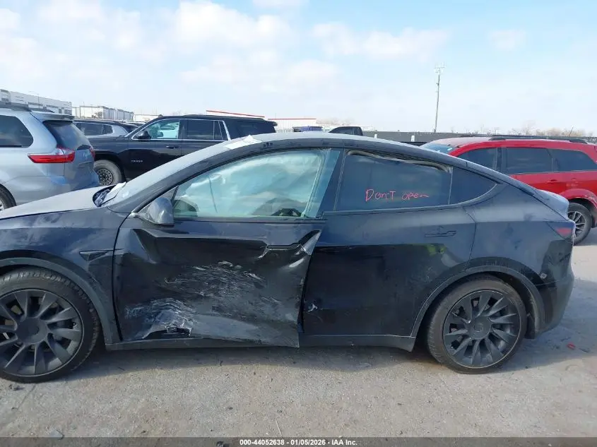 2021 TESLA MODEL Y LONG RANGE DUAL MOTOR ALL-WHEEL DRIVE