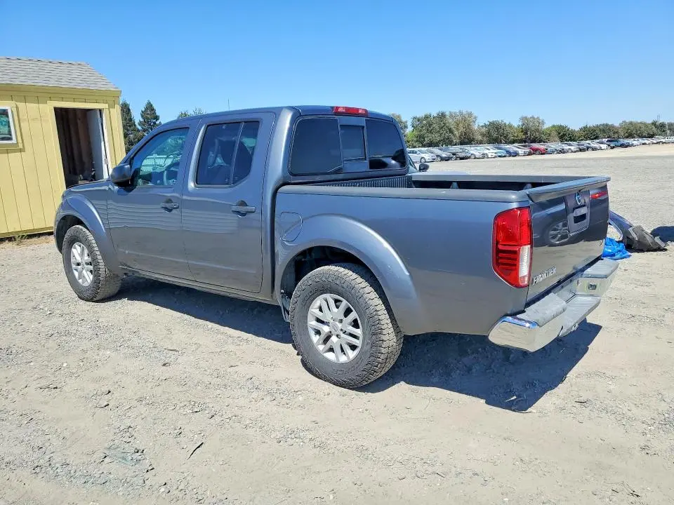 2017 NISSAN FRONTIER SV  