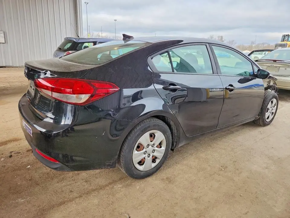 2018 KIA FORTE LX  