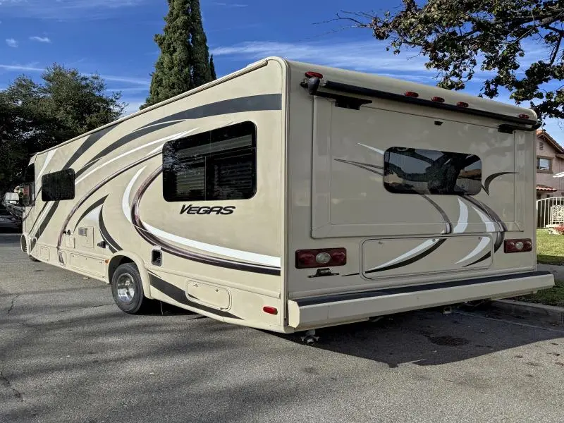 2016 FORD ECONOLINE E450 SUPER DUTY COMMERCIAL STRIPPED CHASSIS  