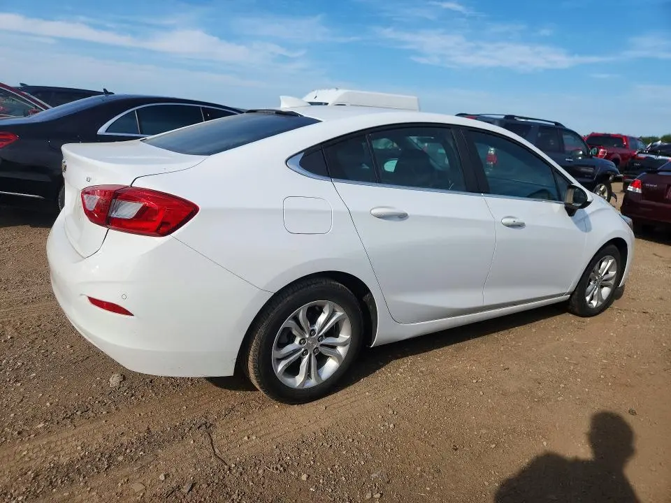 2019 CHEVROLET CRUZE LT  