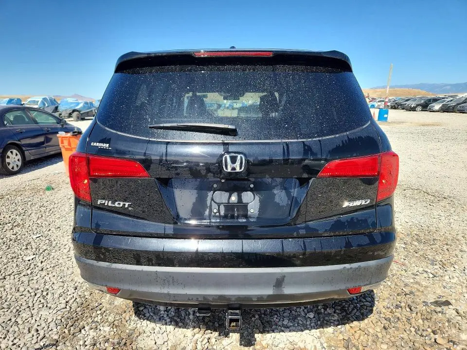 2017 HONDA PILOT EX  