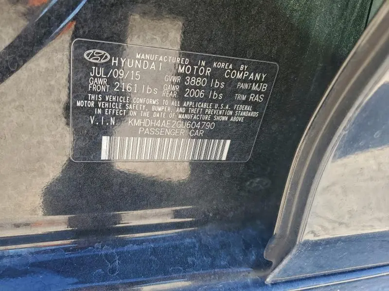 2016 HYUNDAI ELANTRA SE  