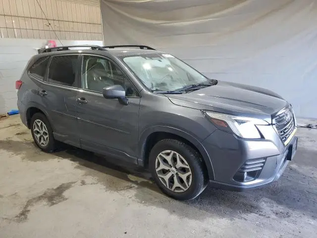 2022 SUBARU FORESTER PREMIUM  