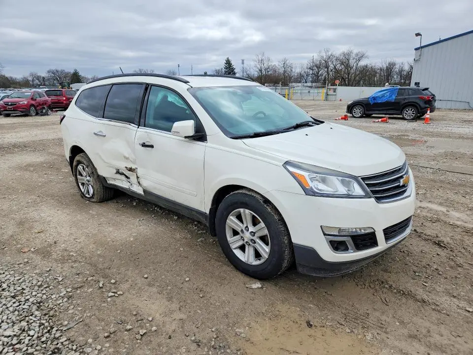 2014 CHEVROLET TRAVERSE LT  