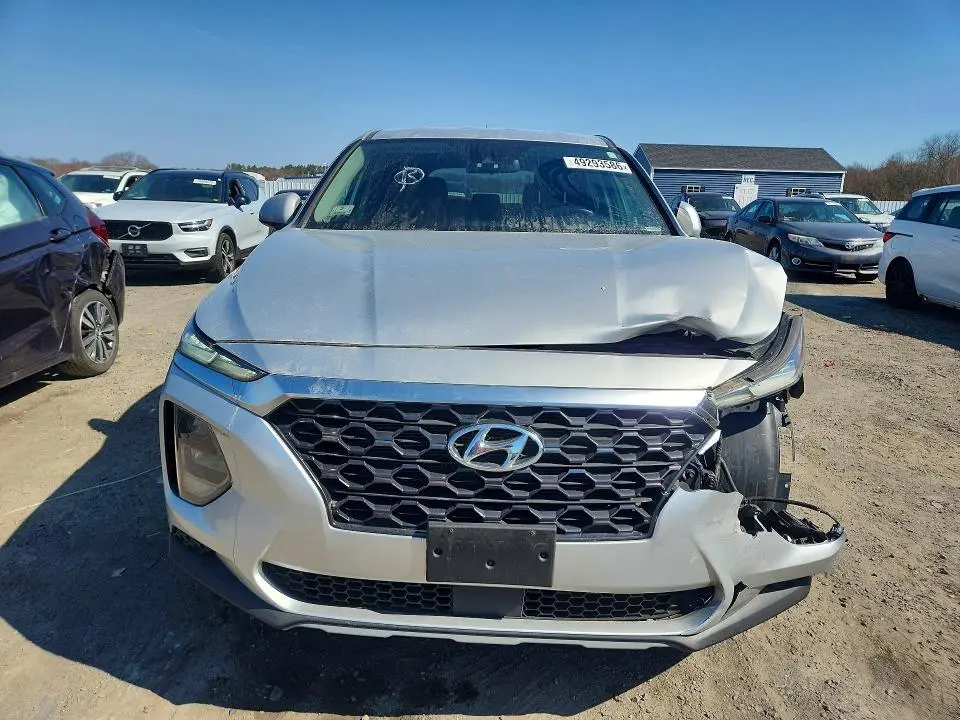 2019 HYUNDAI SANTA FE SE  