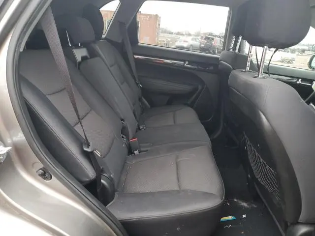 2011 KIA SORENTO BASE  