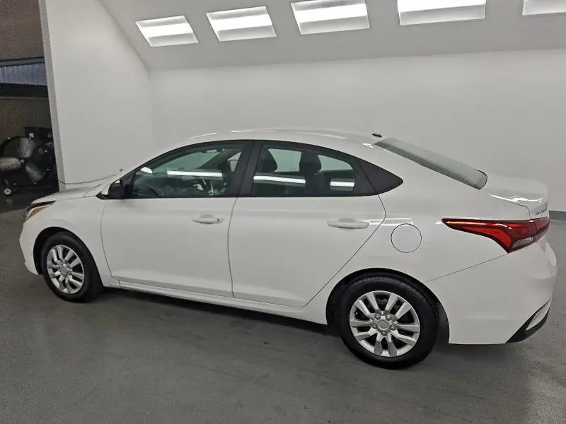 2022 HYUNDAI ACCENT SE  