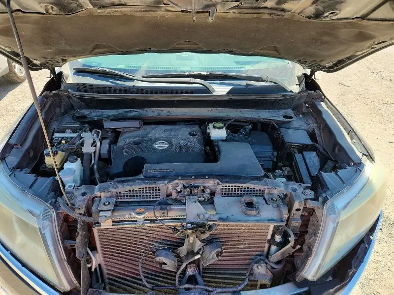 2014 NISSAN PATHFINDER SL  