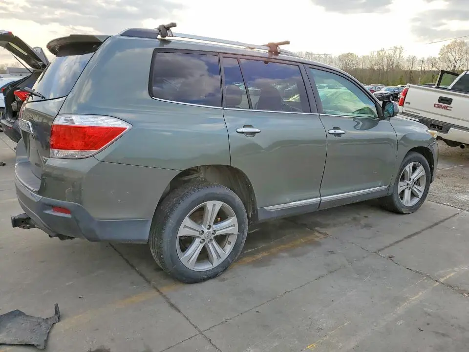 2011 TOYOTA HIGHLANDER LIMITED  