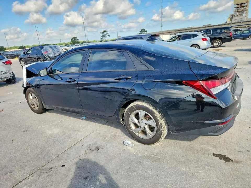 2021 HYUNDAI ELANTRA SE  