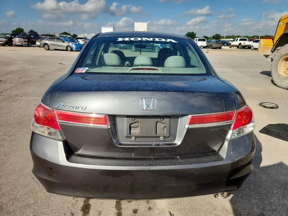 2012 HONDA ACCORD LX  