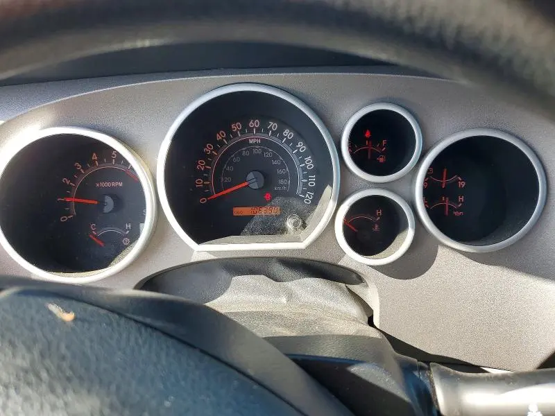 2011 TOYOTA TUNDRA GRADE  