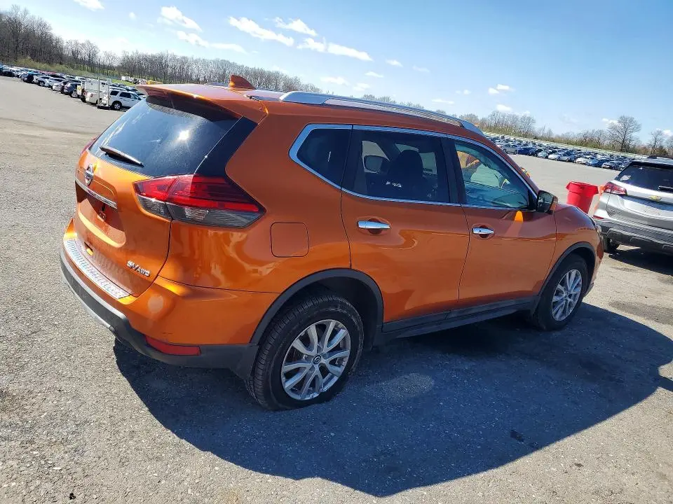 2017 NISSAN ROGUE SV  