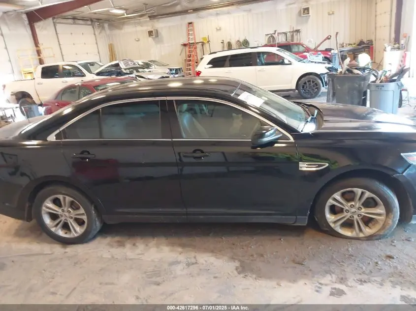 2018 FORD TAURUS SEL