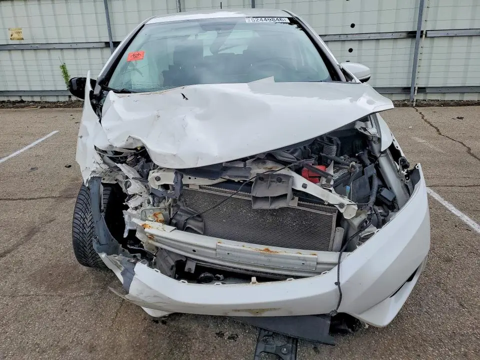 2015 HONDA FIT LX  
