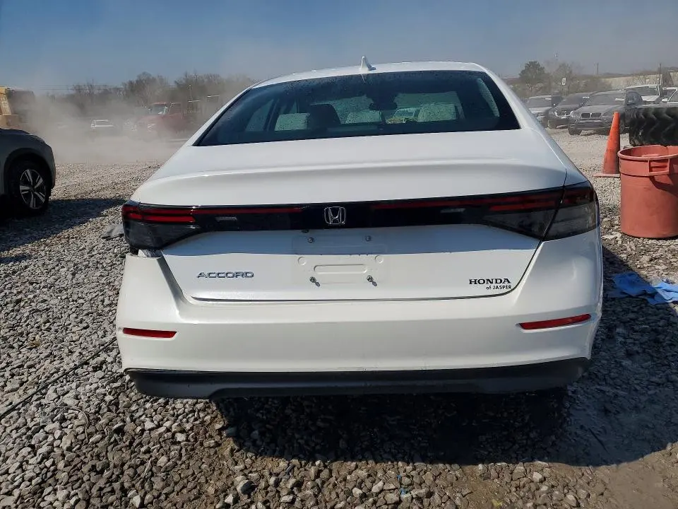 2023 HONDA ACCORD LX  