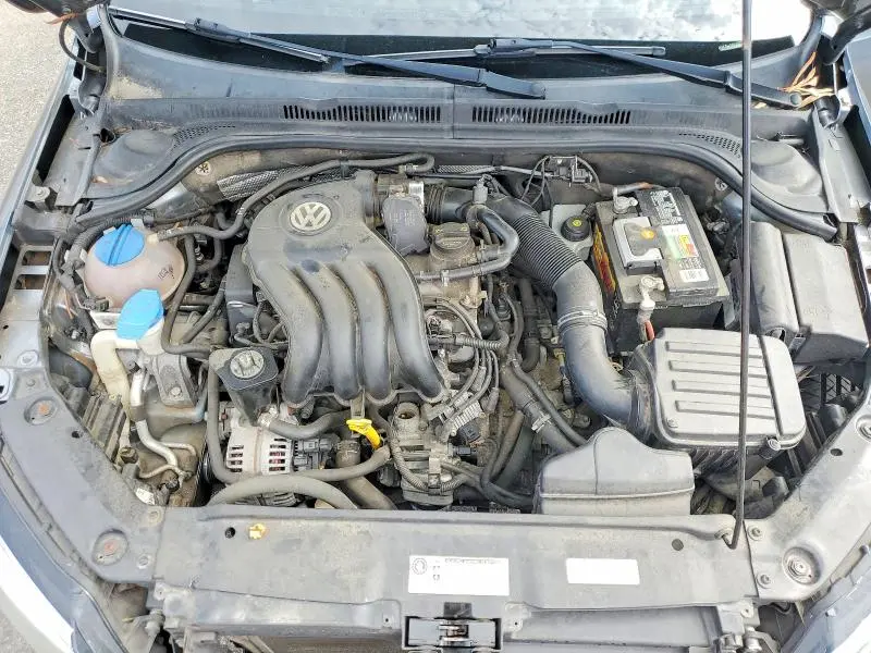 2015 VOLKSWAGEN JETTA BASE  