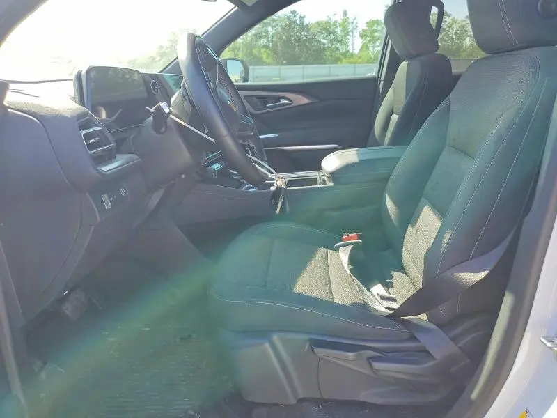 2024 CHEVROLET TRAVERSE LS  
