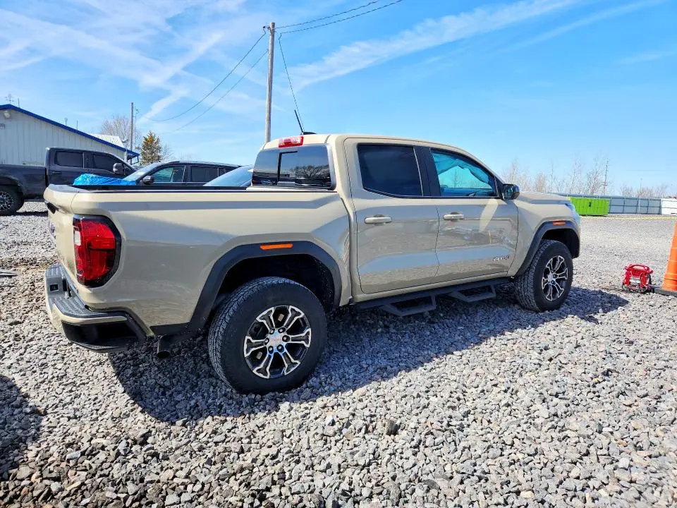 2024 GMC CANYON AT4  