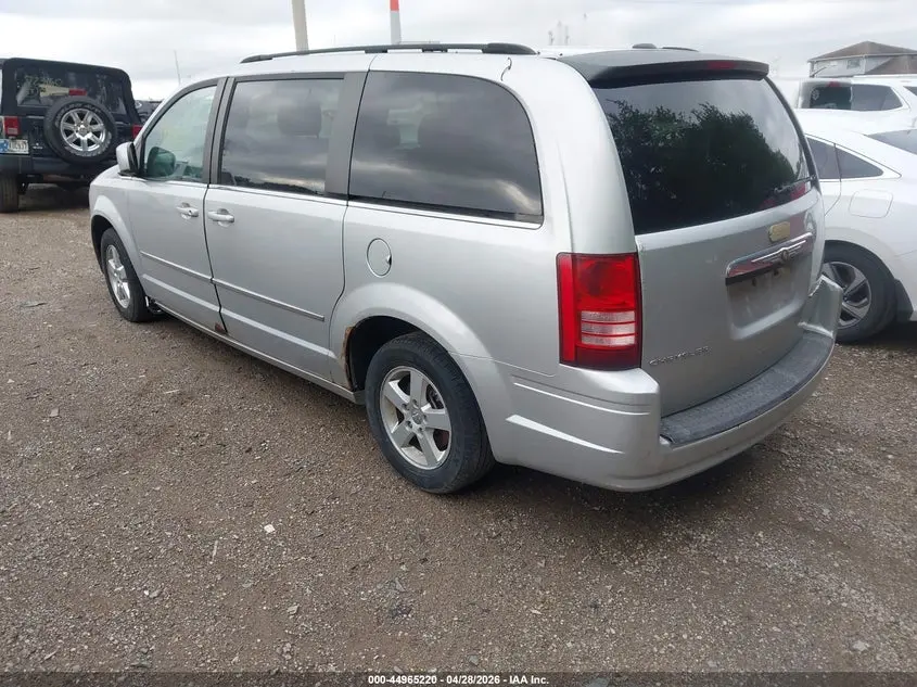 2010 CHRYSLER TOWN & COUNTRY TOURING