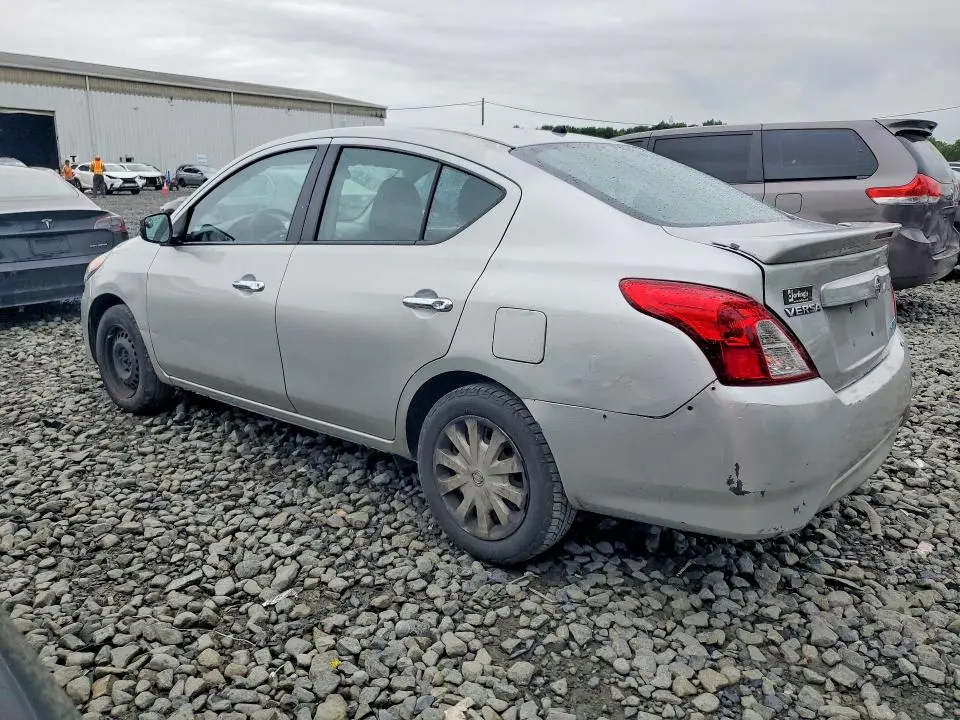 2015 NISSAN VERSA 1.6 SV  
