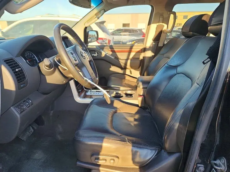 2011 NISSAN PATHFINDER S  