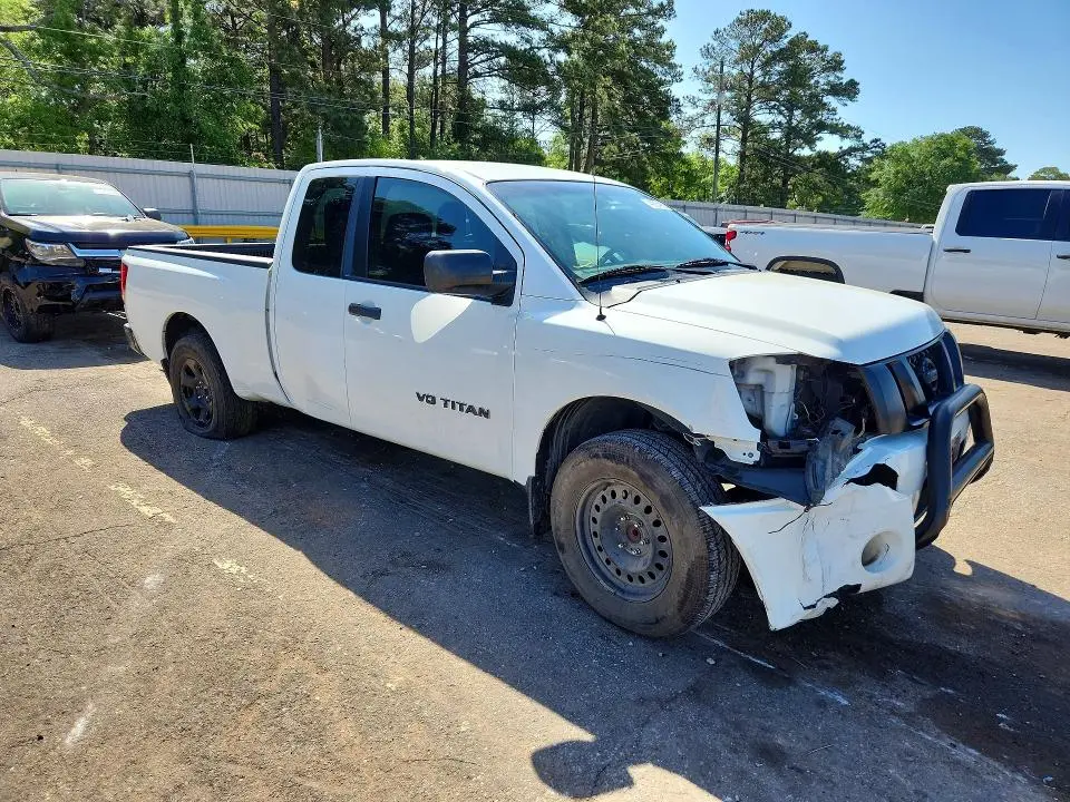 2015 NISSAN TITAN S  