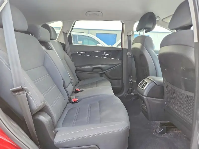 2017 KIA SORENTO LX V6  