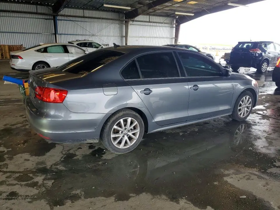 2014 VOLKSWAGEN JETTA SE  