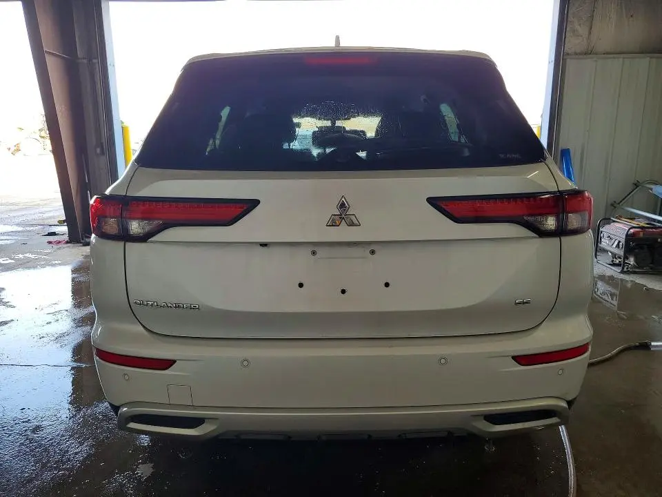 2023 MITSUBISHI OUTLANDER SE  