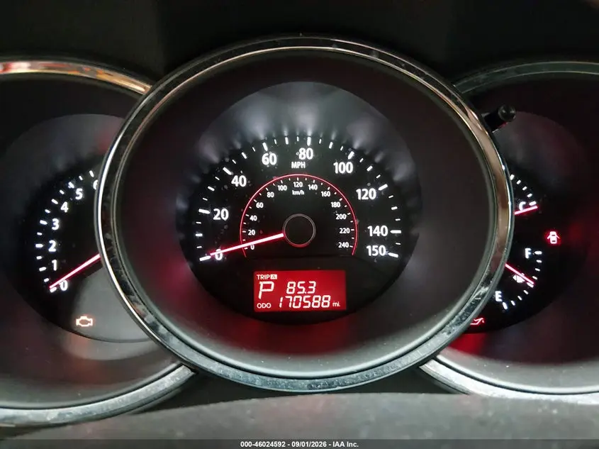 2011 KIA SORENTO LX