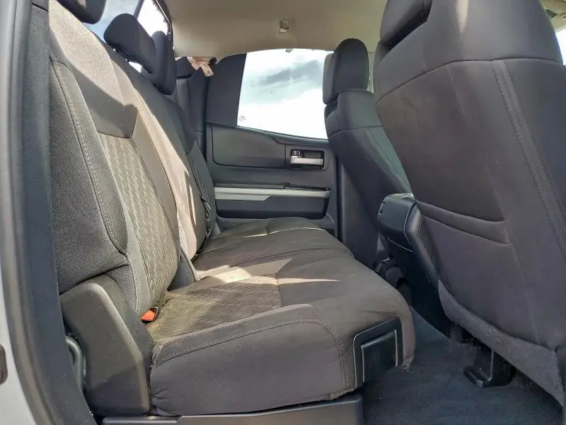 2018 TOYOTA TUNDRA DOUBLE CAB SR  