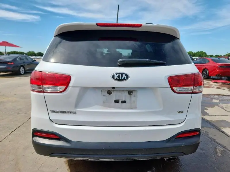2016 KIA SORENTO LX  