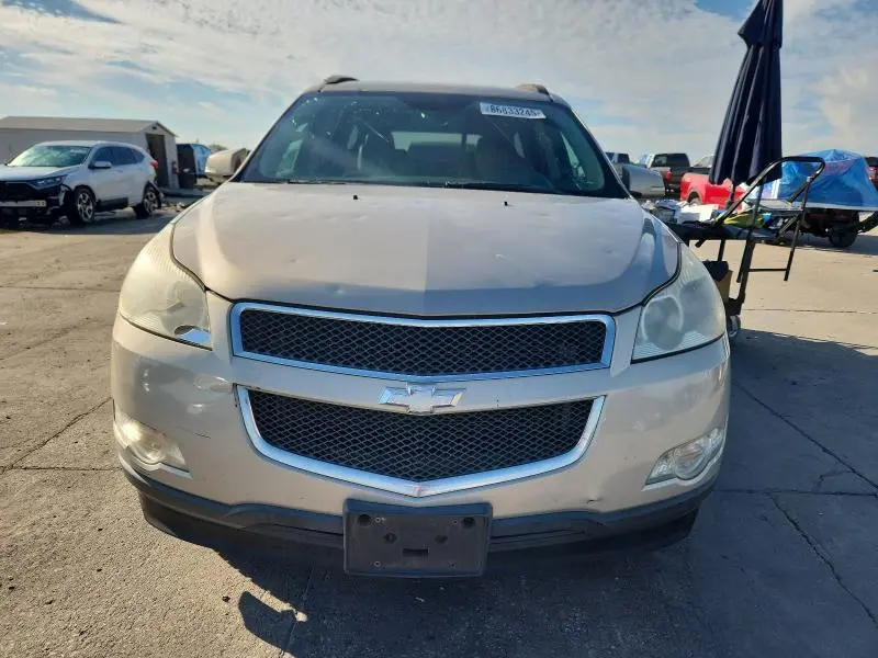 2011 CHEVROLET TRAVERSE LT  