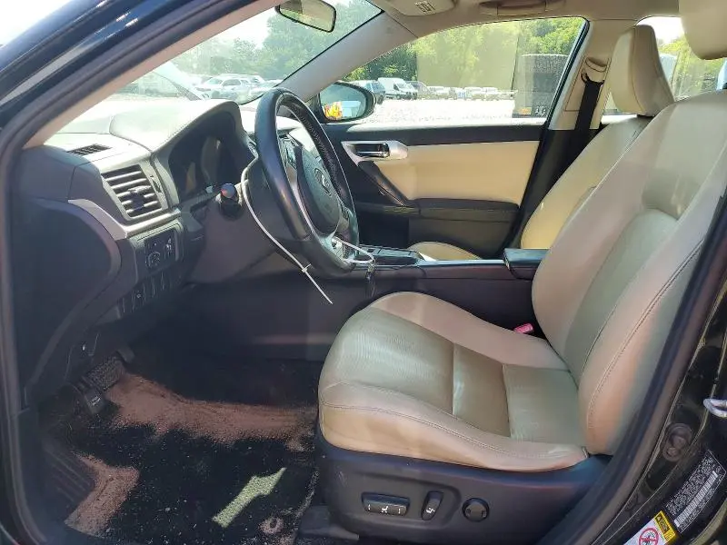 2011 LEXUS CT 200  