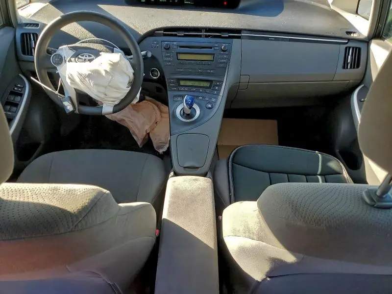 2010 TOYOTA PRIUS II  