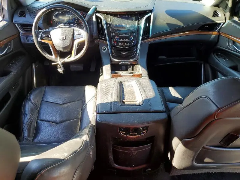 2017 CADILLAC ESCALADE LUXURY  