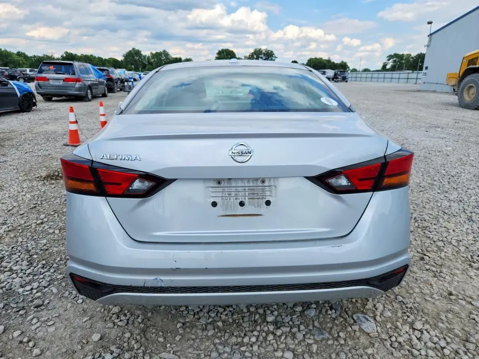 2019 NISSAN ALTIMA S  