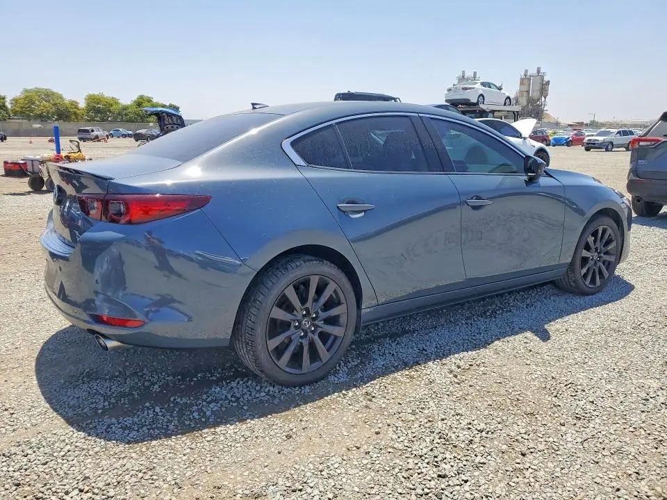 2022 MAZDA 3 PREMIUM PLUS  