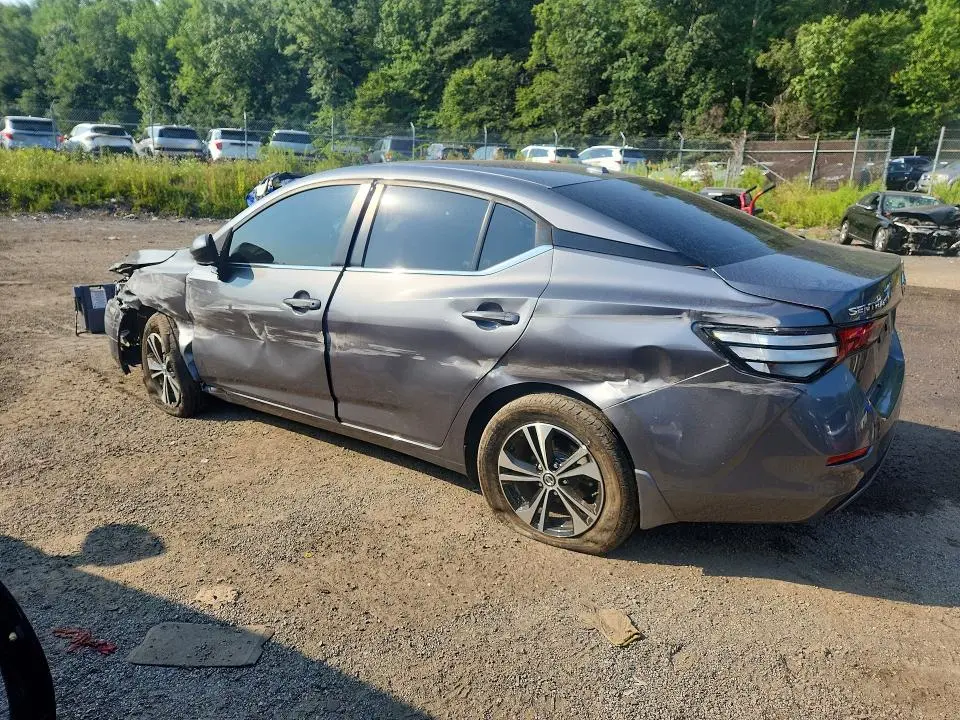 2022 NISSAN SENTRA SV  