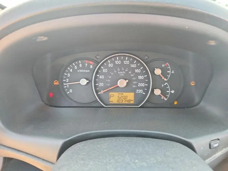 2011 KIA RONDO   